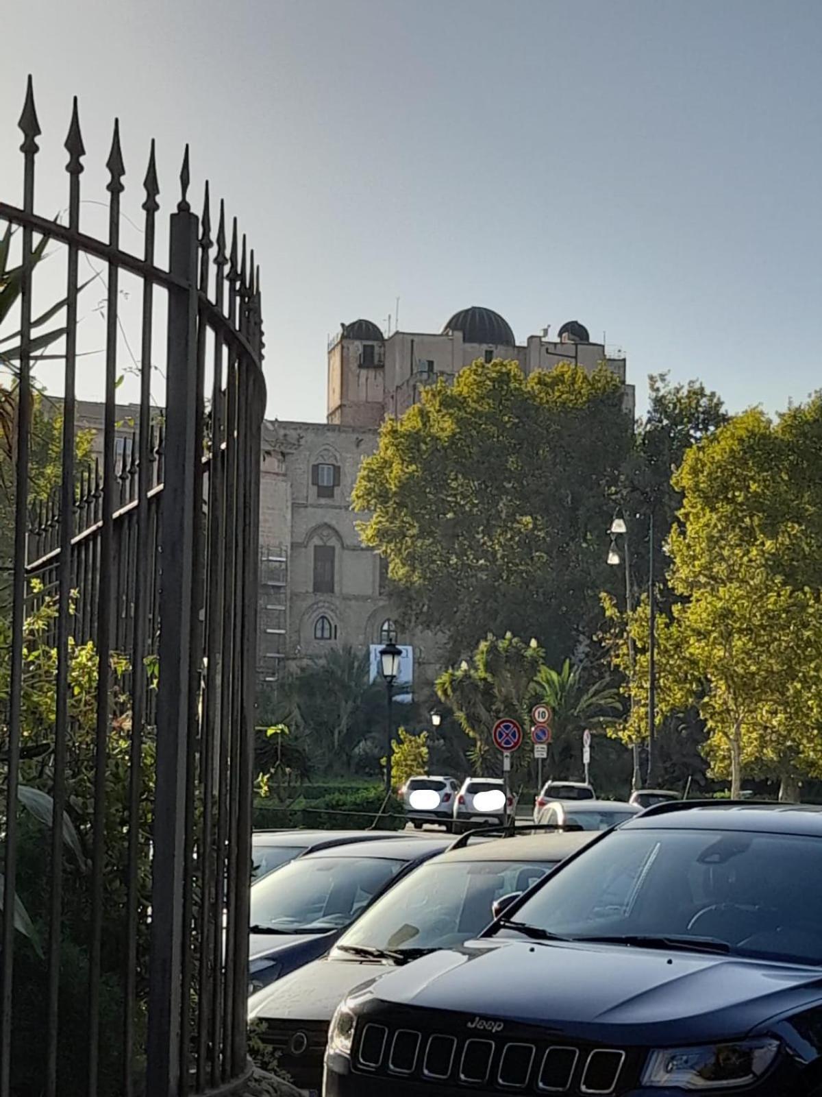 Casa Kyla Apartment Palermo Luaran gambar